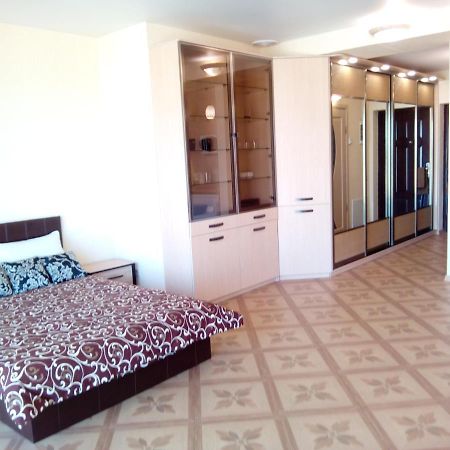 Apartment Near Dnipro Arena Exteriör bild