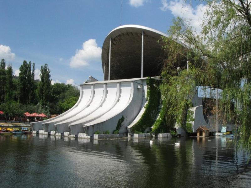 Apartment Near Dnipro Arena Exteriör bild