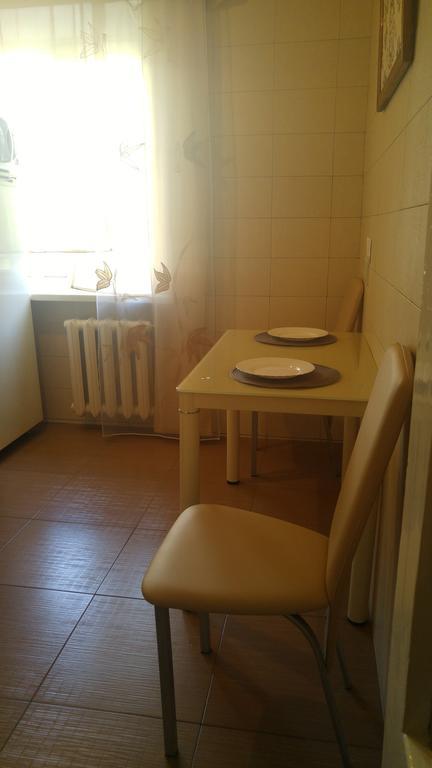 Apartment Near Dnipro Arena Exteriör bild