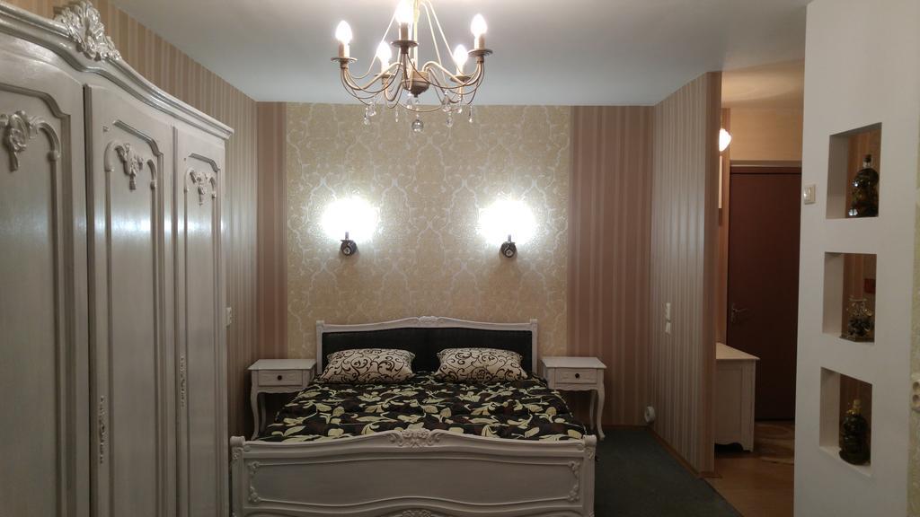 Apartment Near Dnipro Arena Exteriör bild